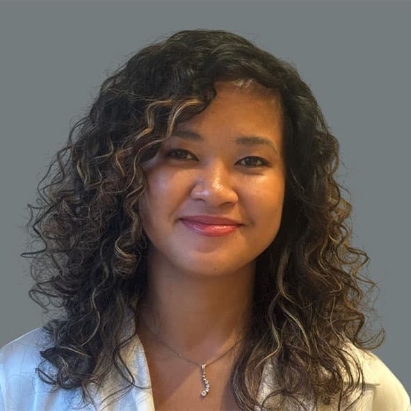 Alaine Vicedor Professional Headshot
